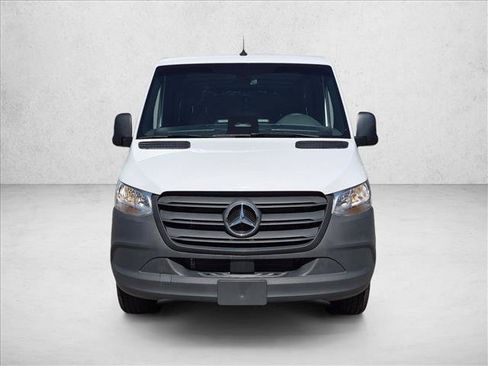 Used 2025 Mercedes-Benz Sprinter 2500 image 2