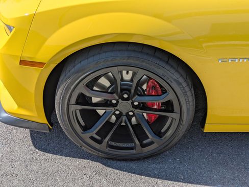 Used 2015 Chevrolet Camaro SS w/ SS Performance Package RWD image 13