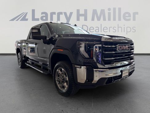 Used 2025 GMC Sierra 2500 SLE w/ SLE Value Package; AWD/4WD image 7