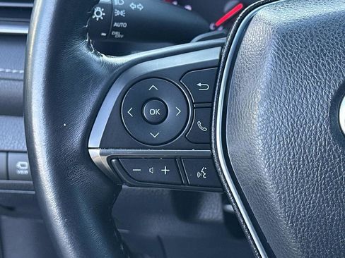 Used 2020 Toyota Camry XSE image 17