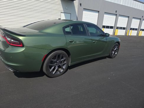 Used 2021 Dodge Charger SXT w/ Blacktop Package RWD image 11
