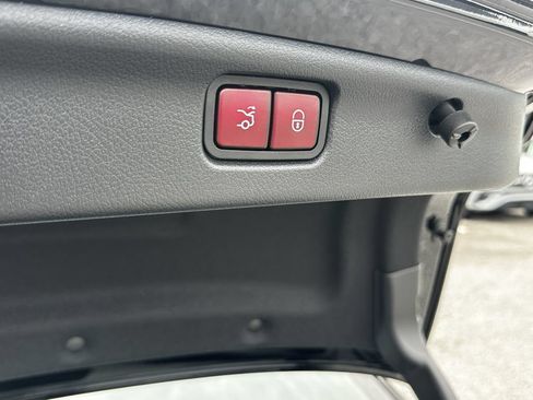 Certified 2022 Mercedes-Benz C 300 4MATIC Sedan image 22