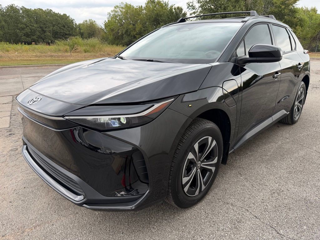 Used 2025 Toyota bZ4X FWD w/ Weather Package image 1