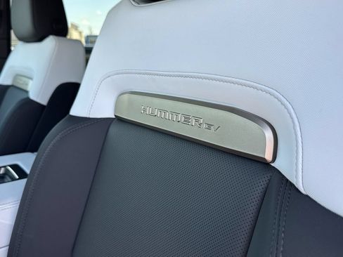 Used 2025 GMC Hummer EV 3X AWD/4WD image 35