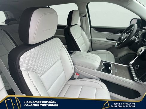 New 2026 GMC Acadia Denali w/ Super Cruise Package FWD image 34