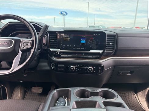 Used 2024 GMC Sierra 3500 SLE w/ SLE Value Package AWD/4WD image 20