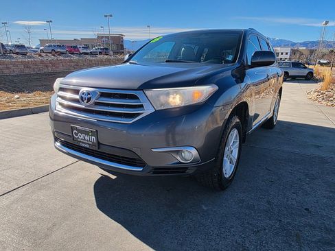 Used 2013 Toyota Highlander SE image 4