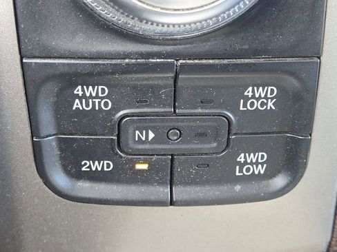 Used 2013 RAM 1500 Laramie w/ Convenience Group image 6