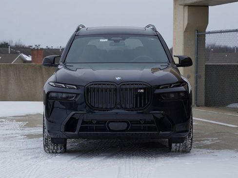Used 2026 BMW X7 M60i AWD/4WD image 2