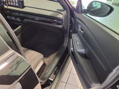 Used 2023 Honda Accord Sport image 22