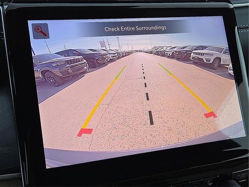 New 2025 Jeep Grand Cherokee Limited image 18