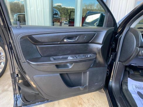 Used 2015 Chevrolet Traverse LT image 12