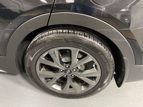 Used 2018 Hyundai Santa Fe Sport w/ Cargo Package image 30