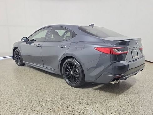 Used 2026 Toyota Camry SE w/ Convenience Package FWD image 7