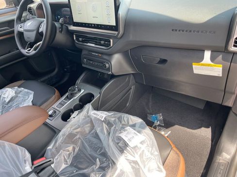 New 2025 Ford Bronco Sport Outer Banks image 15