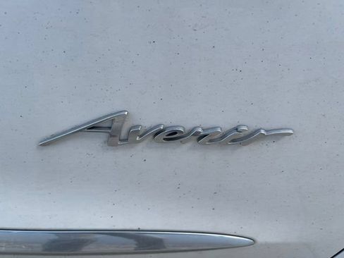Used 2023 Buick Enclave Avenir w/ Avenir Technology Package AWD/4WD image 21