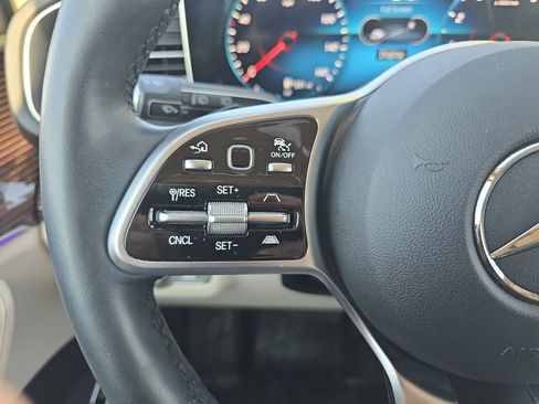 Used 2023 Mercedes-Benz GLE 350 4MATIC image 17