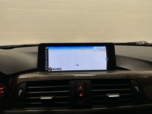 Used 2015 BMW 320i xDrive Sedan AWD/4WD image 24