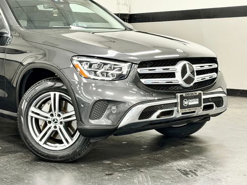 Used 2022 Mercedes-Benz GLC 300 image 3