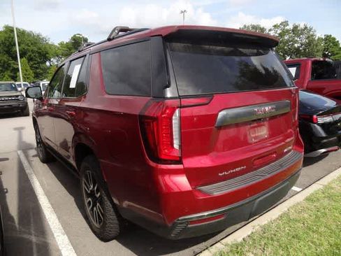 Used 2021 GMC Yukon AT4 w/ Technology Package AWD/4WD image 5