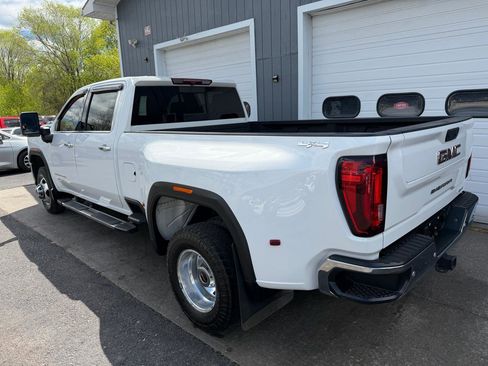 Used 2022 GMC Sierra 3500 SLT w/ SLT Premium Package AWD/4WD image 6