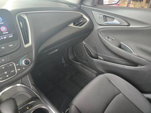 Used 2024 Chevrolet Malibu LT FWD image 28