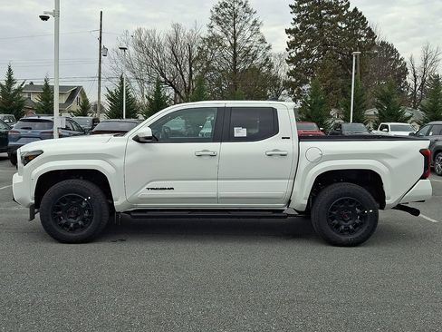 New 2026 Toyota Tacoma 4x4 Double Cab image 8