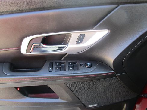 Used 2015 GMC Terrain SLT image 11