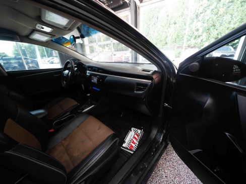 Used 2015 Toyota Corolla S FWD image 25