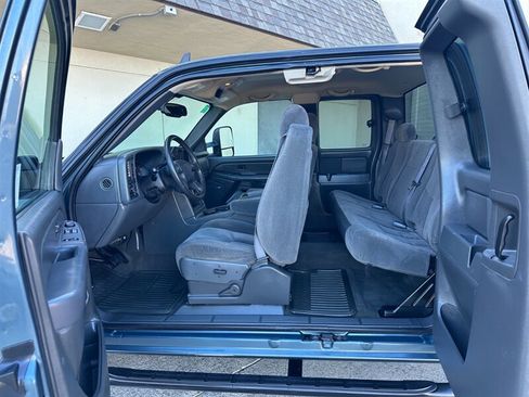 Used 2006 Chevrolet Silverado 3500 LT w/ Skid Plate Package AWD/4WD image 87
