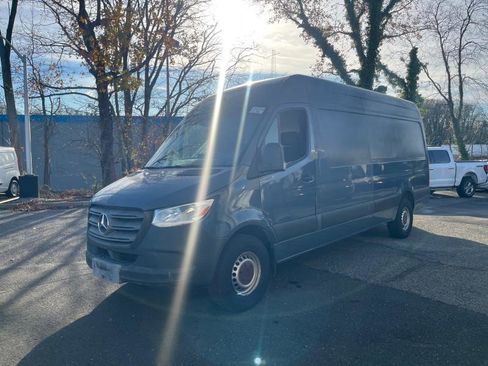 Used 2019 Mercedes-Benz Sprinter 170 image 3