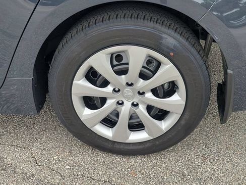 Used 2026 Toyota Corolla LE FWD image 5