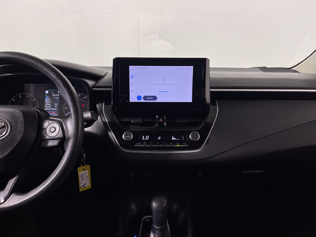 Used 2024 Toyota Corolla LE FWD image 15