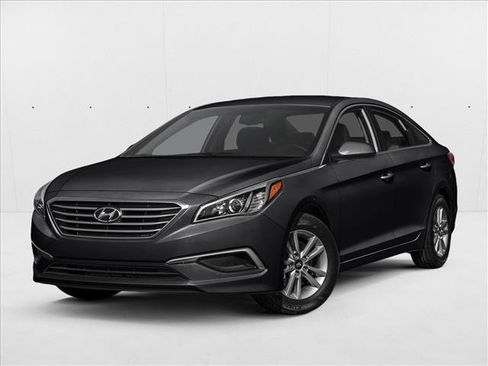 Used 2017 Hyundai Sonata SE image 1