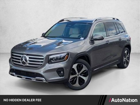 Certified 2026 Mercedes-Benz GLB 250 4MATIC image 1