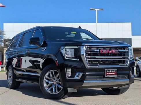 Used 2022 GMC Yukon XL SLT w/ SLT Luxury Package image 2