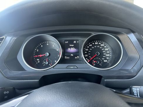 Used 2020 Volkswagen Tiguan S image 16