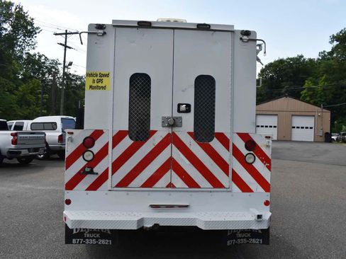 Used 2015 Ford F550 2WD Crew Cab Super Duty w/ Power Equipment Group image 5