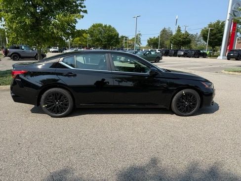 New 2026 Nissan Altima 2.5 SV w/ SV Special Edition Package FWD image 4