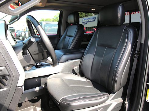 Used 2018 Ford F150 Lariat w/ Equipment Group 501A Mid image 21