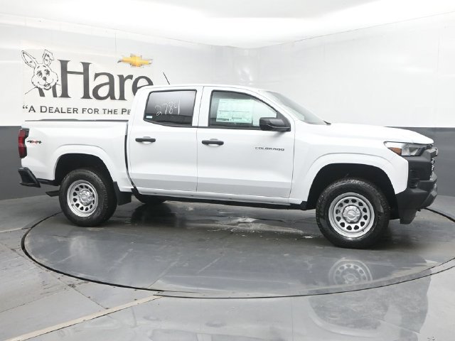 New 2026 Chevrolet Colorado W/T w/ Advanced Trailering Package AWD/4WD image 1