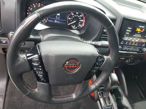 Used 2022 Nissan Frontier Pro-X image 16