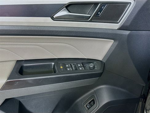 Used 2021 Volkswagen Atlas SE image 21