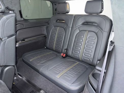Used 2023 Rivian R1S Adventure AWD/4WD image 27