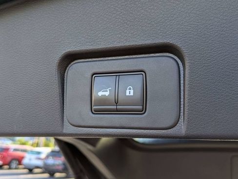 Used 2024 Nissan Rogue SV AWD/4WD image 14