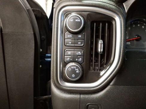 Used 2020 Chevrolet Silverado 1500 LT Trail Boss image 19