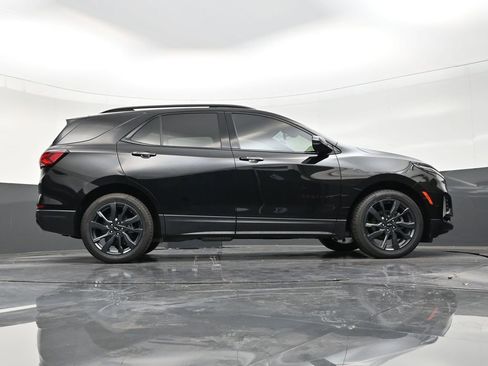 Used 2022 Chevrolet Equinox RS w/ RS Leather Package FWD image 26