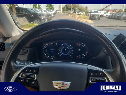 Used 2017 Cadillac Escalade Premium Luxury AWD/4WD image 10