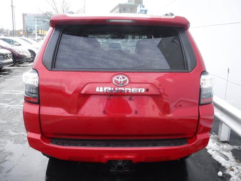 Used 2020 Toyota 4Runner SR5 image 11