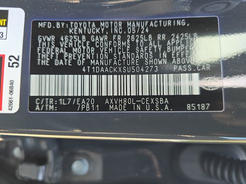 Used 2025 Toyota Camry SE w/ Convenience Package FWD image 35